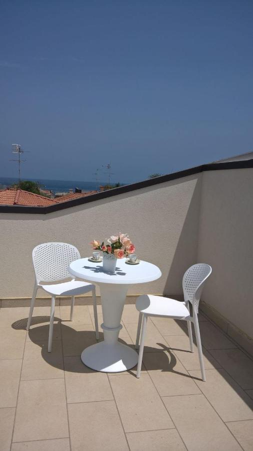 Апарт готель Path House - Etna & Sea View Ріпосто Екстер'єр фото